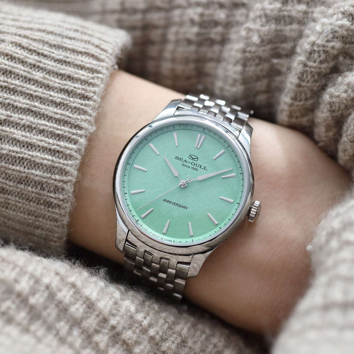 70th Anniversary Non-lubricated Balance Spring Watch 41mm